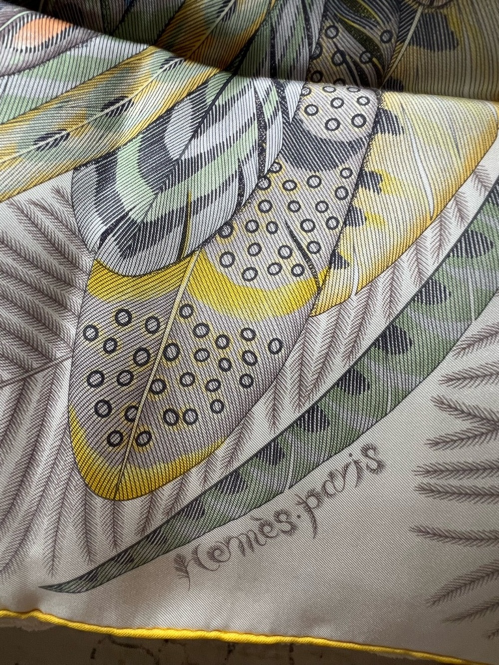 Hermes Plumes en Fete 90cm Silk Feather Print Scarf in Pastel Yellow, Blue, Pink - Picture 2 of 15